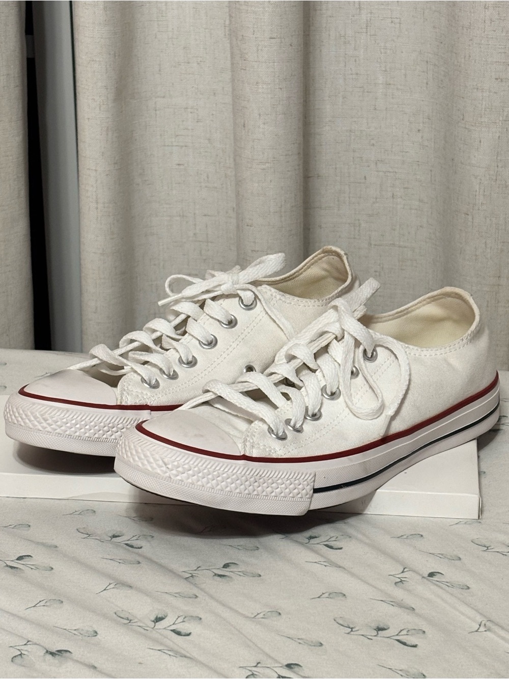 Converse White Canvas Sneaker Interior Label Unisex